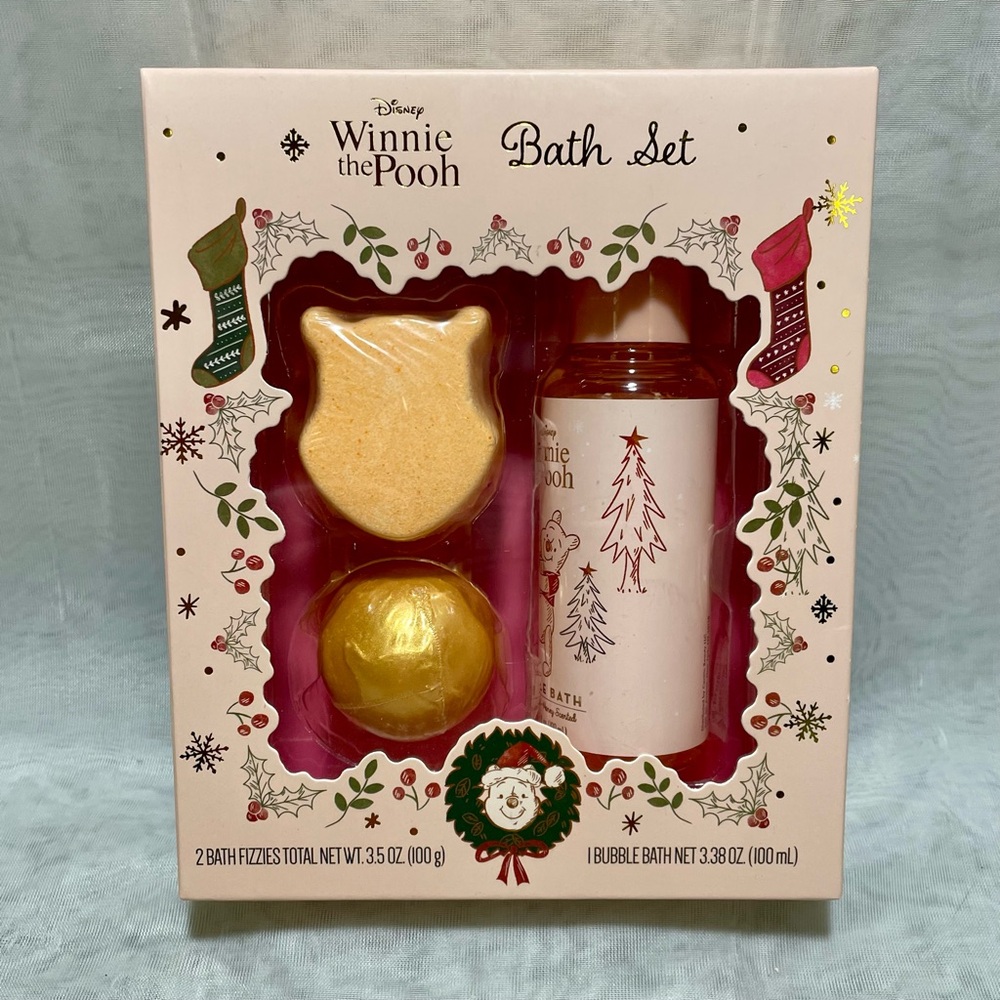 Bath Set by Disney - Winnie the Pooh Bath Set for Holidays, NIB